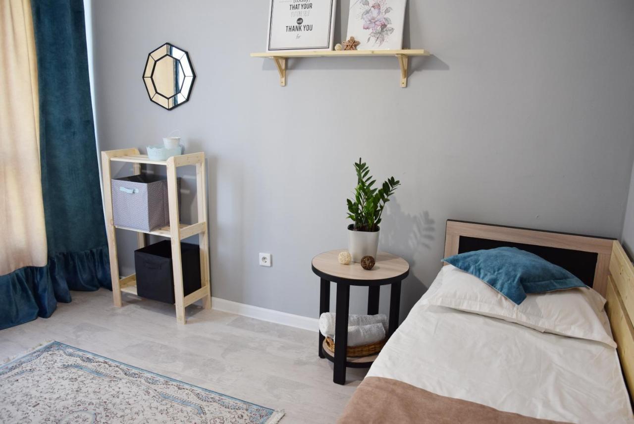HALAL-Apartamenty рядом ТРЦ MegaAlma-Ata Екстер'єр фото